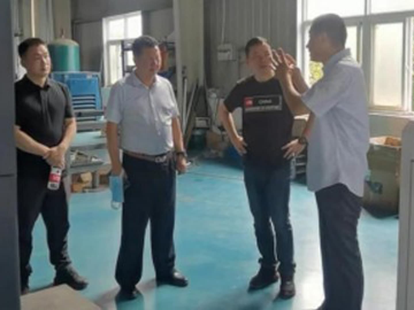 Well-known talc enterprises in Guilin City, Guangxi Province visited and inspected Mingde Optoelectronics artificial intelligence sorting machine